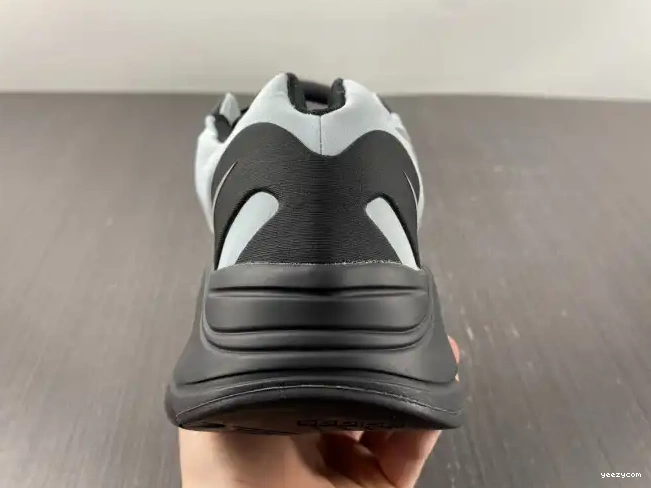 Blue MNVN GZ0711 Adidas Tint Yeezy Boost 700 0503